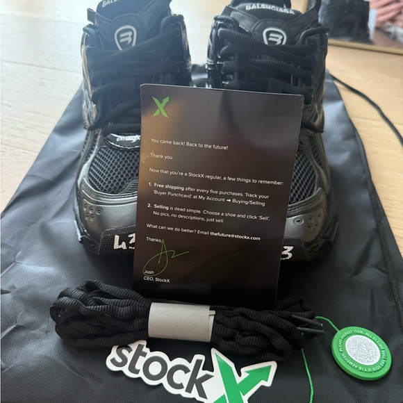 Balenciaga Men's Black Performance Runner Sneakers - Picture 2 of 2